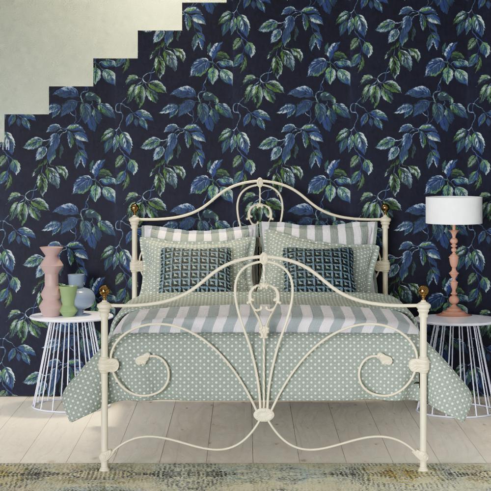Melrose iron bed - Image 6