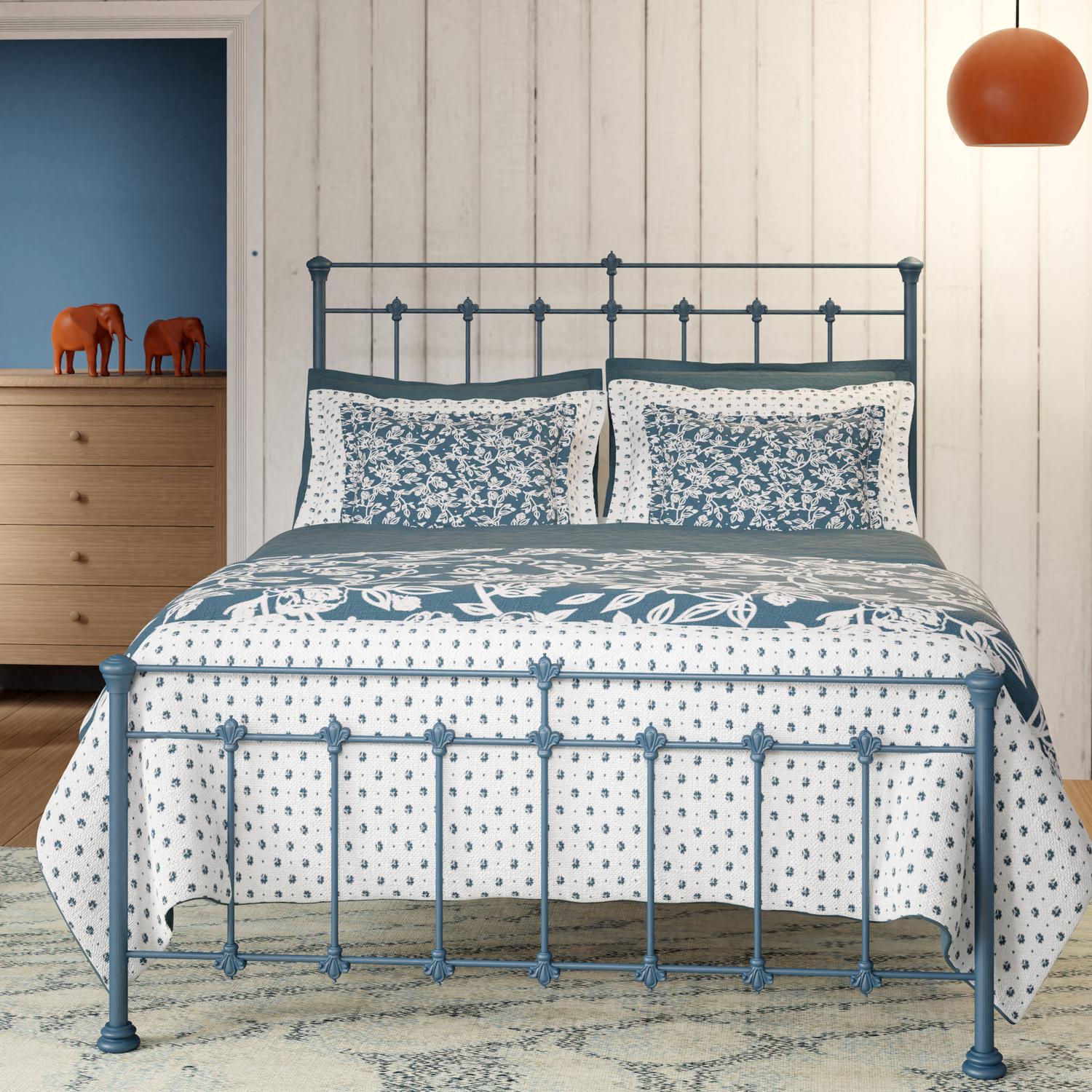 Edwardian iron bed - Image blue