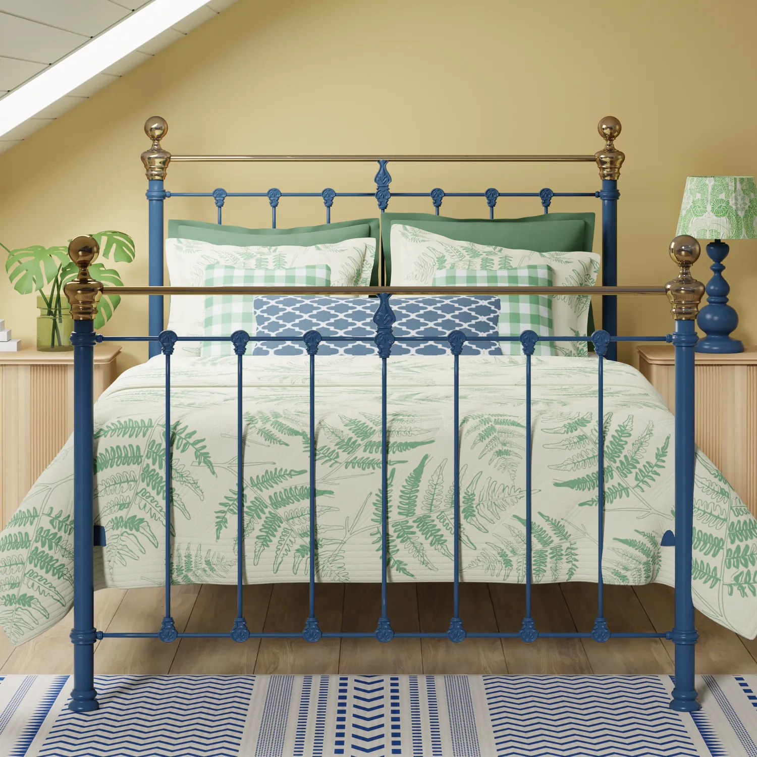 Hamilton low footend iron bed - Image bold and bright