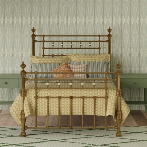 Boyne brass bed - Image Green Ochre - Thumbnail