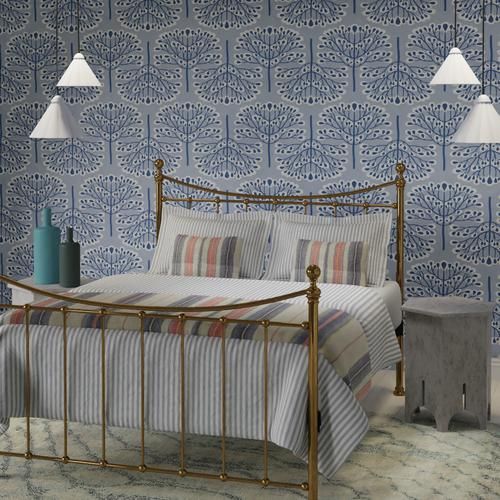 Kendal brass bed - Image 1 - Thumbnail