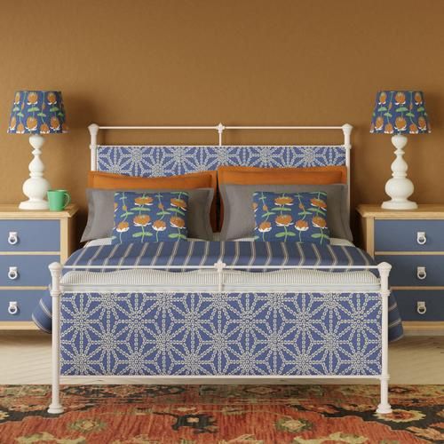 Nancy iron bed - Image blue and orange bedroom - Thumbnail
