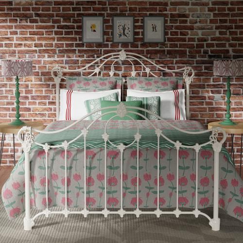 Alva iron bed frame - Image brick wall - Thumbnail