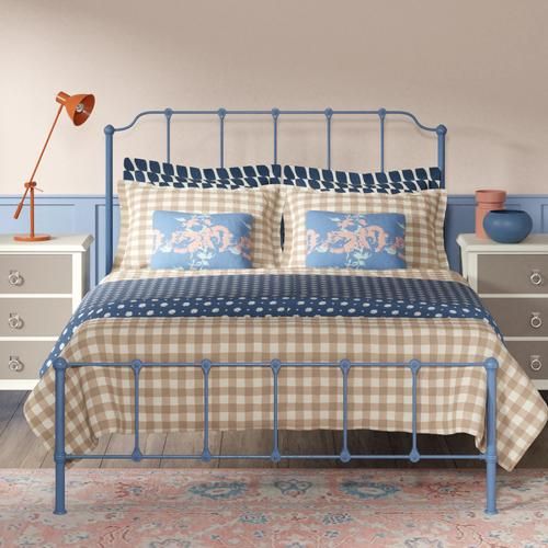 Julia iron bed - Blue and orange bedroom - Thumbnail
