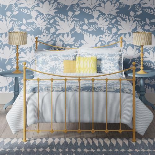 Chatsworth iron bed - Blue and orange bedroom - Thumbnail