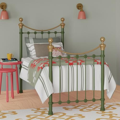 Selkirk iron bed in Green - Image green, pink and gold bedroom - Thumbnail