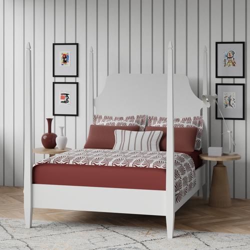 Turner wooden bed - Image 1 - Thumbnail